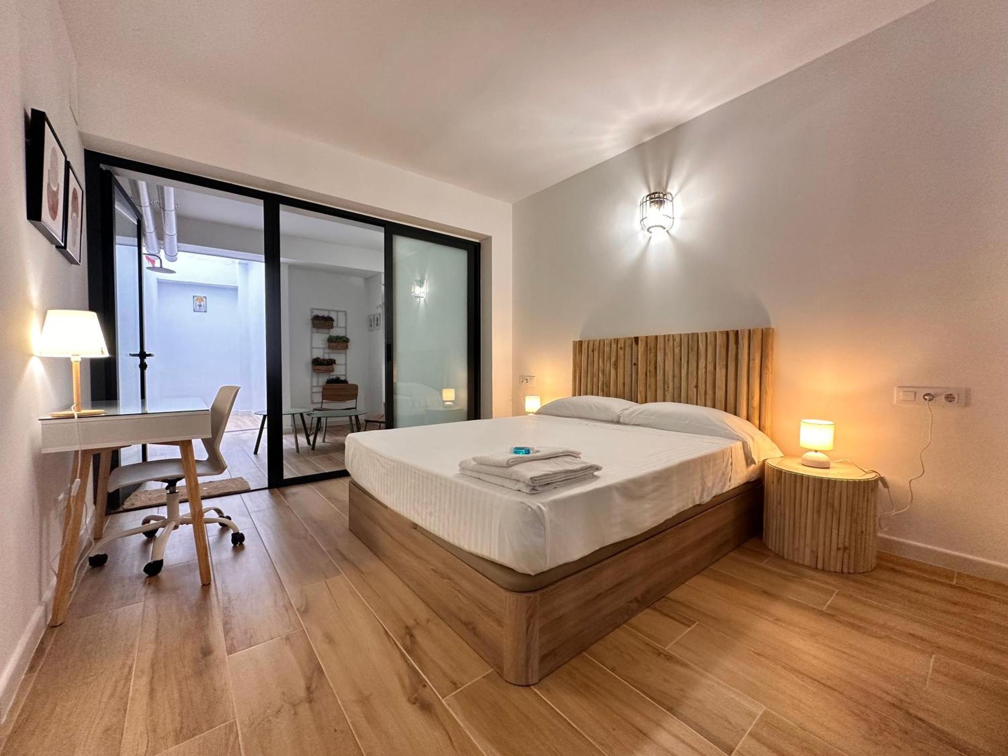 Apartament & Ayora