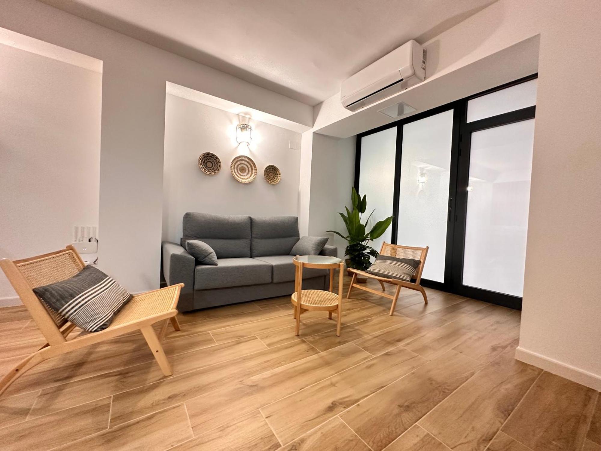 & Ayora Apartment *