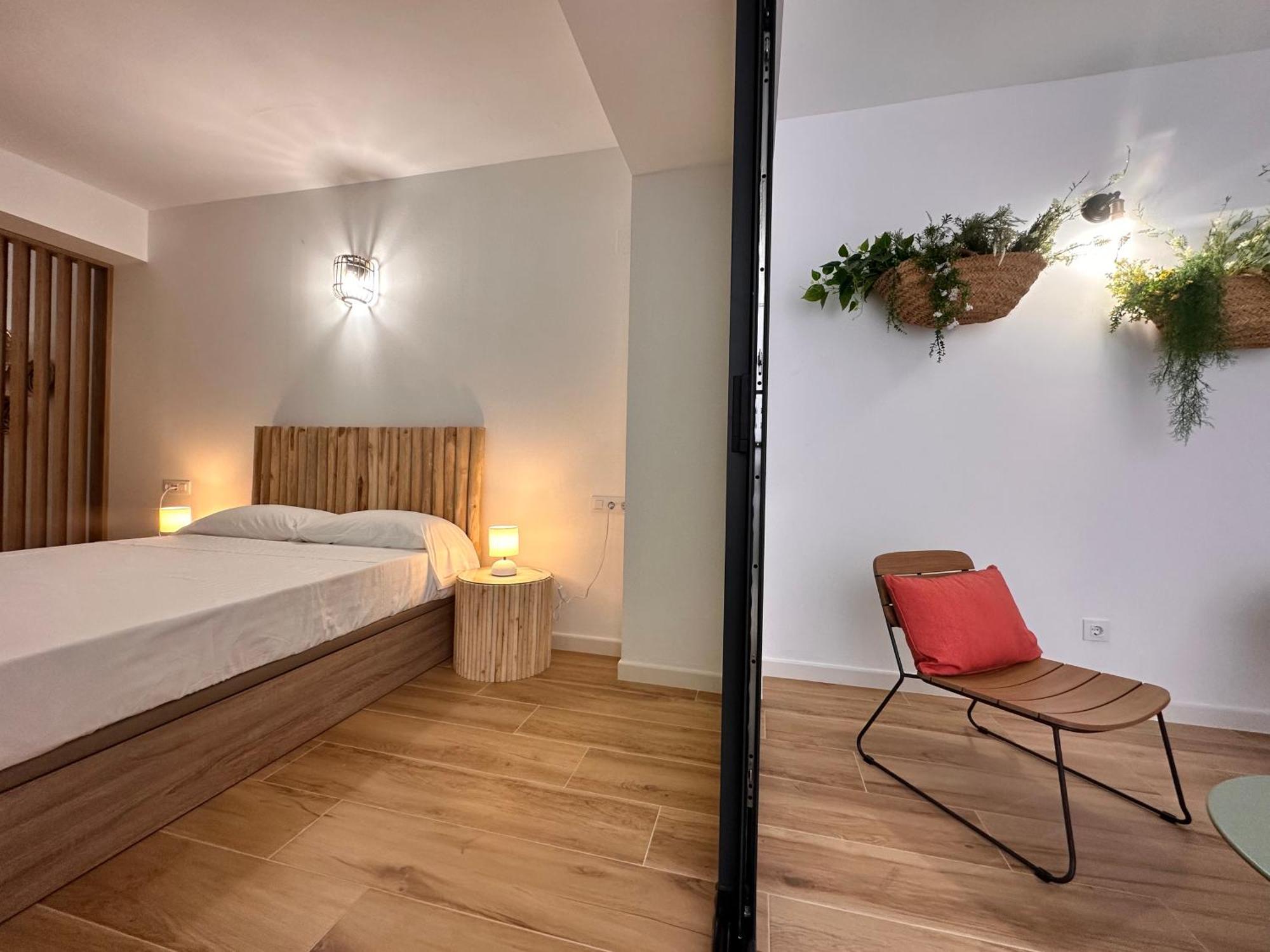 & Ayora Apartment *