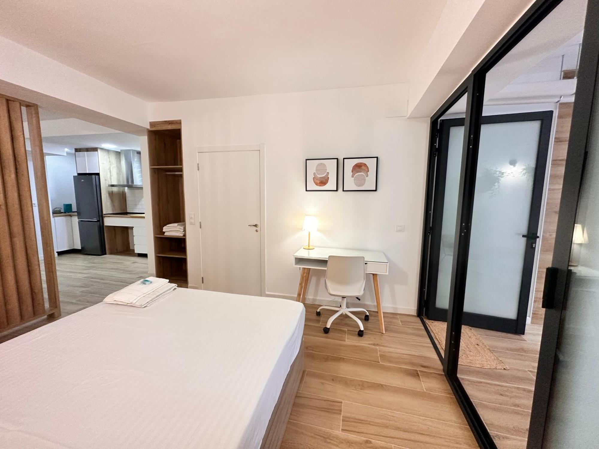 & Ayora Apartment Valencia